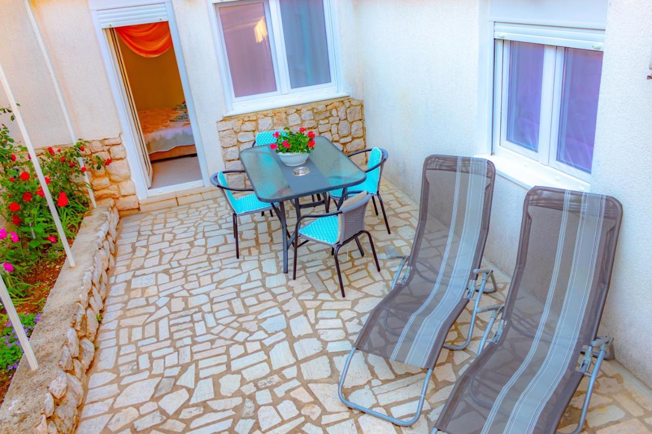 Vacation Home Grill & Chill With 350M2 Garden With Bbq Нови-Винодолски Экстерьер фото