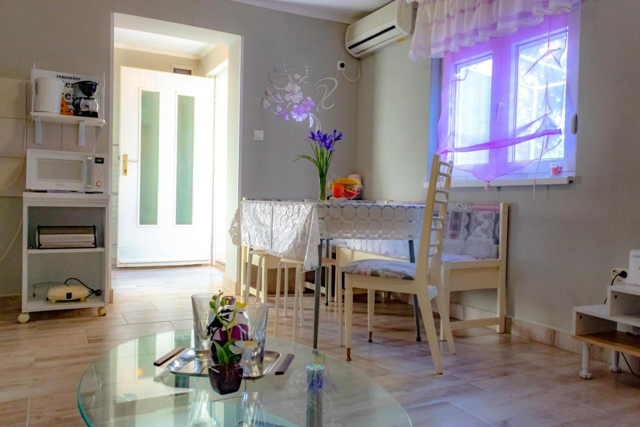 Vacation Home Grill & Chill With 350M2 Garden With Bbq Нови-Винодолски Экстерьер фото